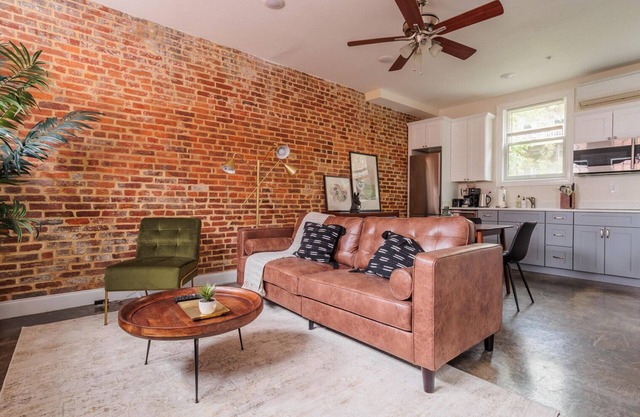 Gorgeous Shaw 1BR w/W/D, walk to Bars & Dining, by Blueground