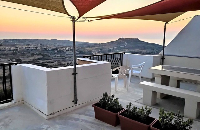 Gozo holiday apartment with amazing views.
