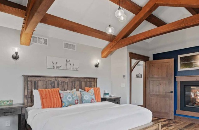 Granby Ranch Lodge | Game Room Luxe Spacious