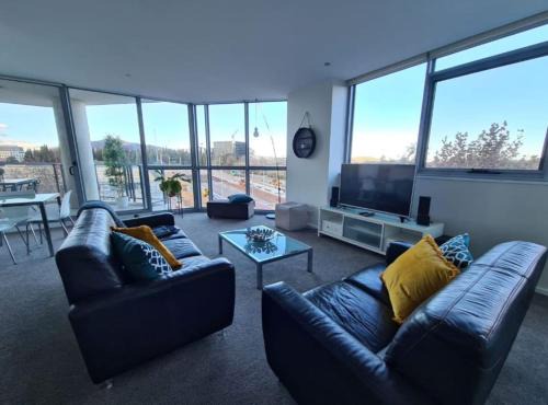 Grand 2BR between ANU and City - Hosted by Canstay