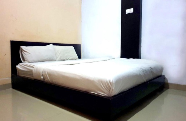 Grand Azizah Makassar RedPartner