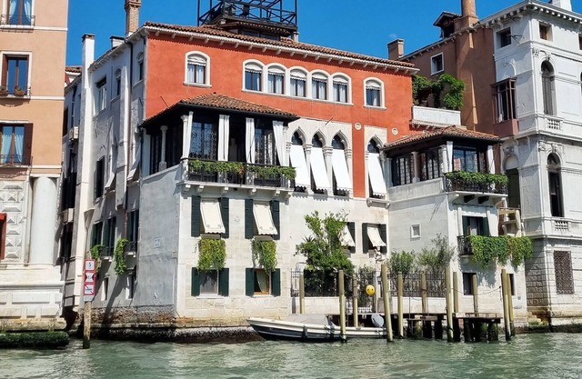 Grand Canal luxury apartment in the heart of Venice