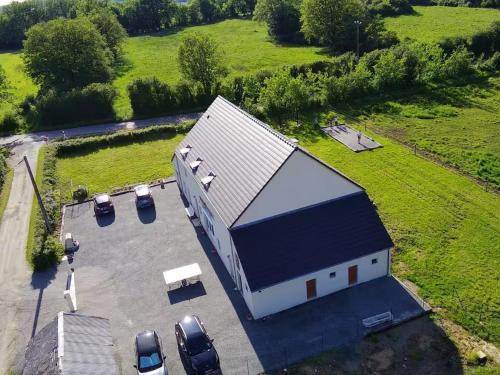 Grand Gîte en Berry avec Jardin, Jeux et Parking - FR-1-591-714