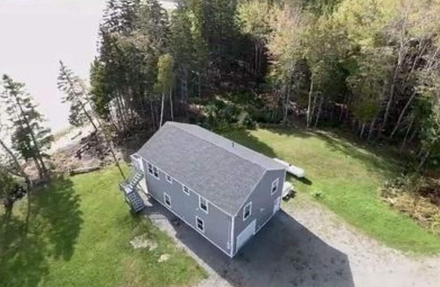 Grand Marsh Bay most private waterfront home. Protected habitat - Kayaks Incl