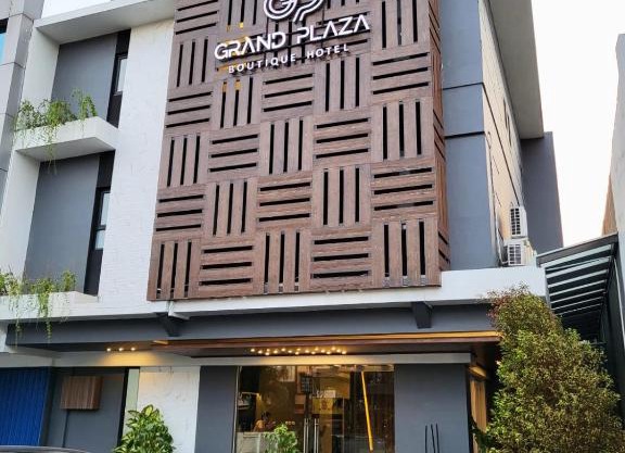 Grand Plaza Boutique Hotel