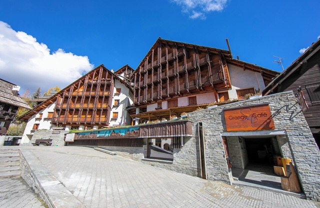 Grange Hike & Ski - 39D Sestriere, Sestriere (Grange Sises), Italy