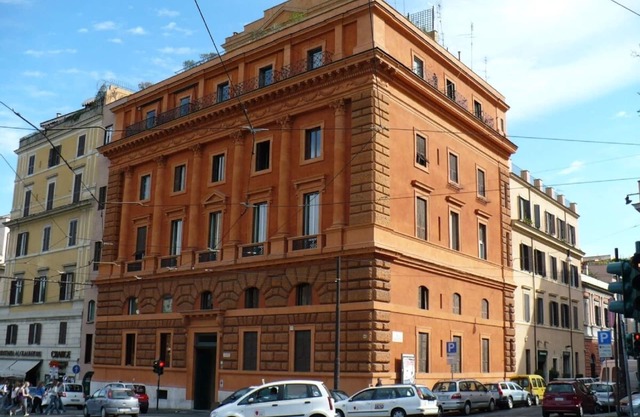Great Location Across from the Colosseo Free Wifi Apt Fernando