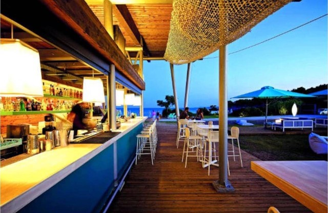 Great sense of comfort and relaxation for friends, couples or families!