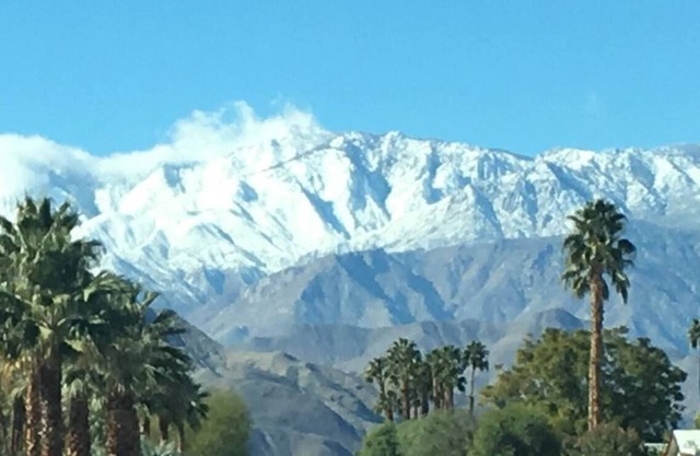 Greater Palm Springs - Central Location