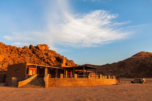 Greenfire Desert Lodge