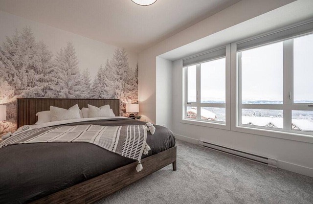 Grizzly Ridge Getaway-Brand New, Hot Tub,Sleeps 11