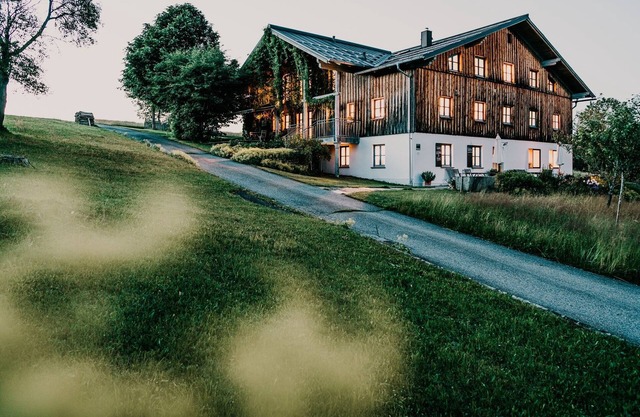 Große Ferienwohnung "hermann Lenz" im Großzügigen Landhaus