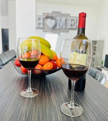 Große Ferienwohnung Gästehaus NEUBAU Merzig 120m2