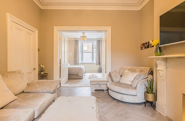 Ground Floor 1-Bedroom Flat in Windsor