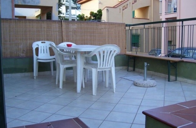 GROUND FLOOR APARTMENT WITH CALA GONONE VERANDA AT 30 MT FROM THE SEA