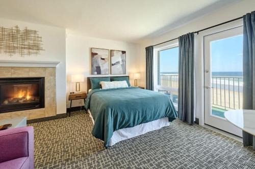 Ground Floor Studio - Easy Beach Access - Pool and Hot Tub