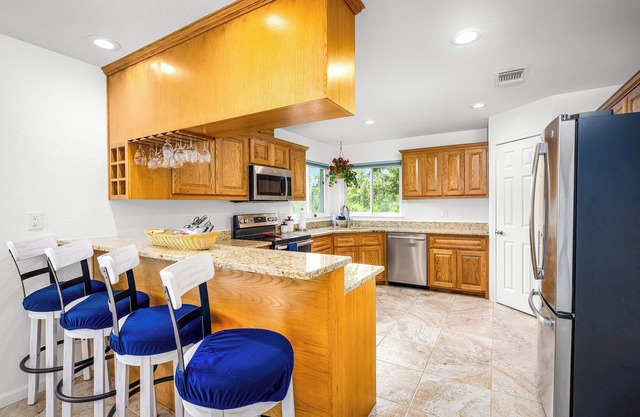 Guadalupe River Access | Large Yard | Private Deck