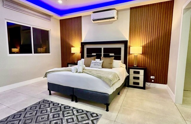 Guanaco House Free daily cleaning <Wifi , Hot water <AC