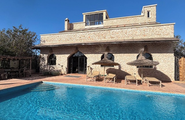 Guest house with heated pool in Essaouira and Hammam