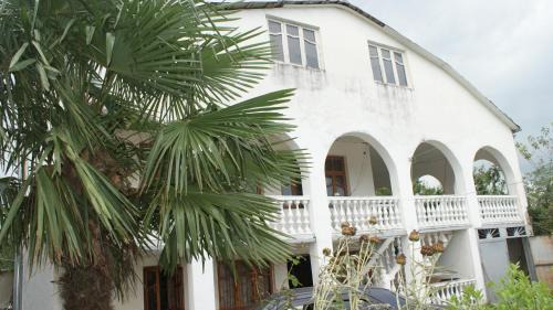 Guest white house with Terrace