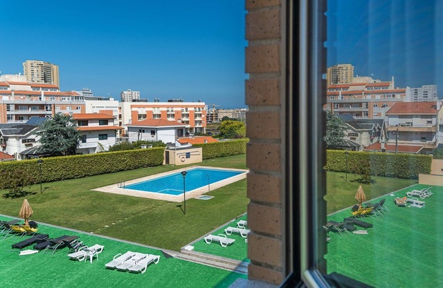 GuestReady - Luxe living by the pool