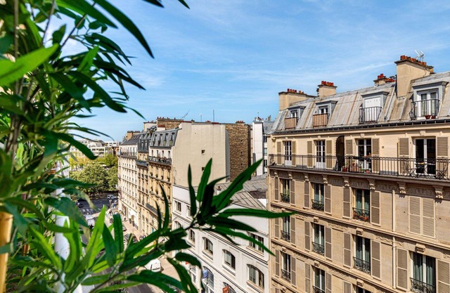 GuestReady - Midsummer bloom in the 12th Arr.