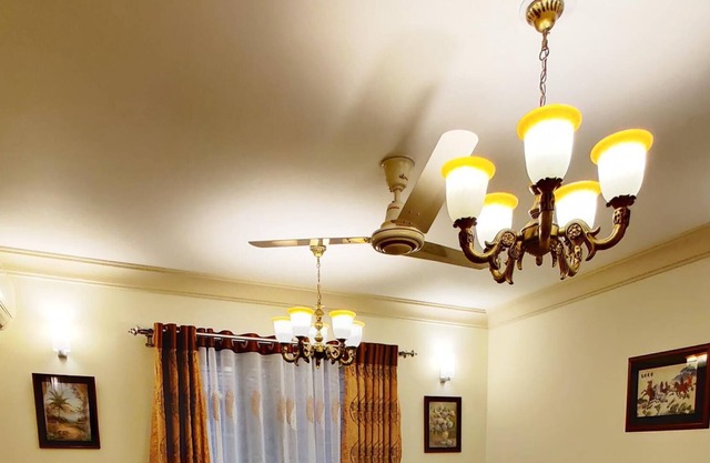 Gulshan Lake Arcade Service Apt.