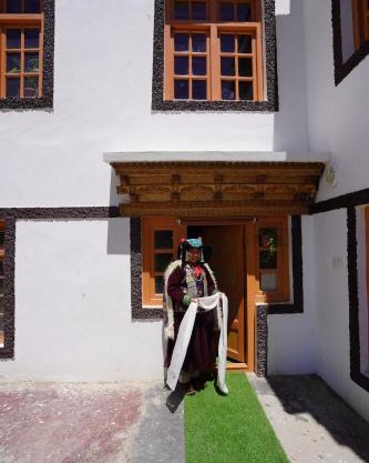 Guru view Home stay