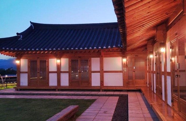 Gyeongju Hwarangroo