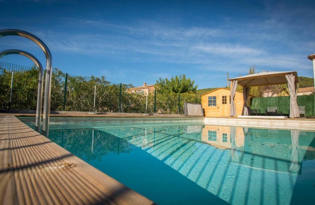 Hôtel Restaurant Le Castel Fleuri