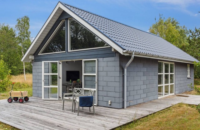 "Haghbarth" - 400m from the sea by Interhome