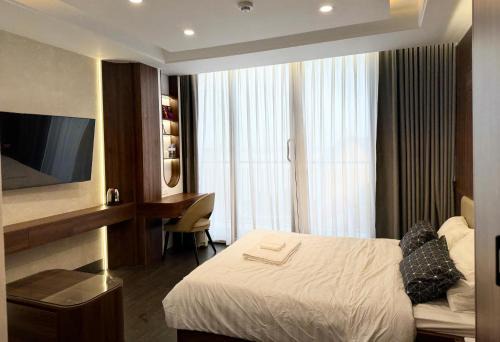 Hami LakeView Service Apartment