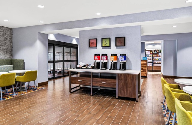 Hampton Inn Omaha/West Dodge Road (Old Mill)