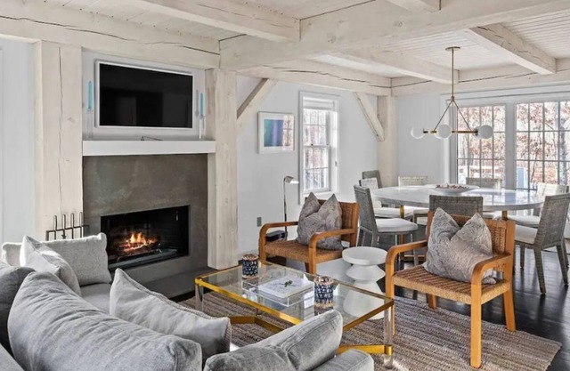 Hamptons Designer Cottage w Pool by Wölffer Estate