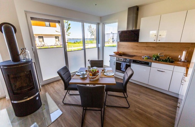 Hangar 19 Lusxusapartment mit Sauna, Kamin und Seeblick H5W1