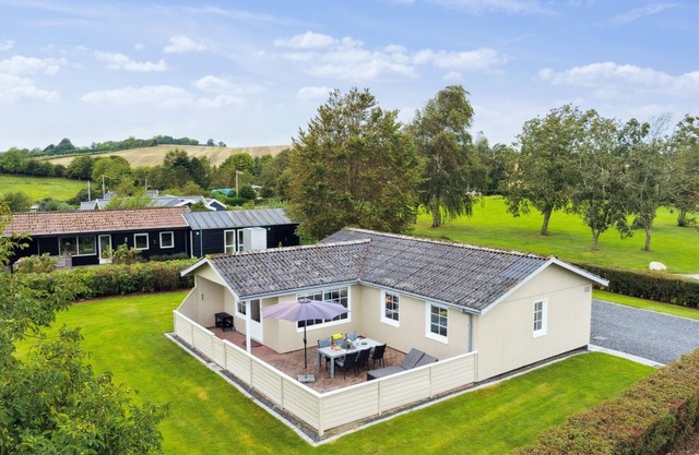 "Haralda" - 300m from the sea by Interhome