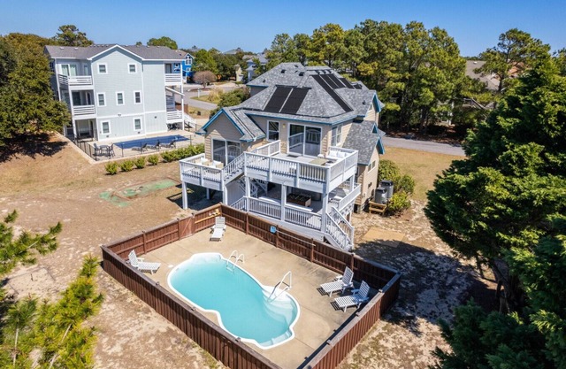 Harbor View | by Rather Be Properties