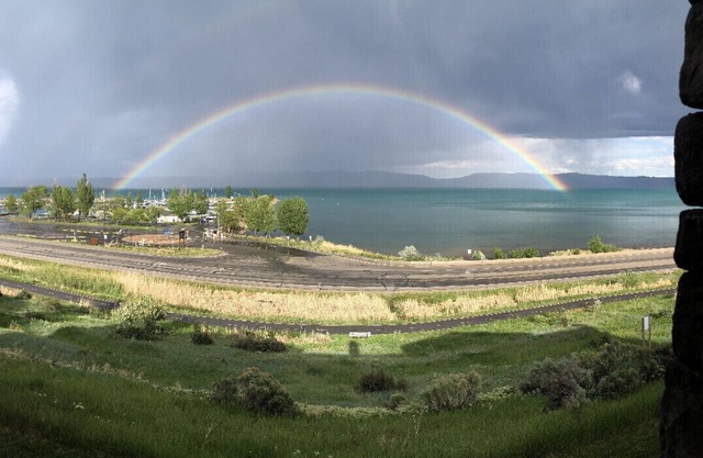 Harbor Village with resort amenities & unobstructed lake views (lake 3 min walk)