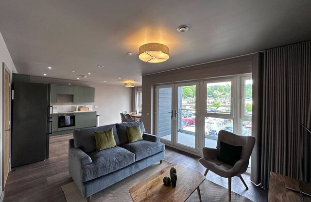 Harbourside Apartment No 2