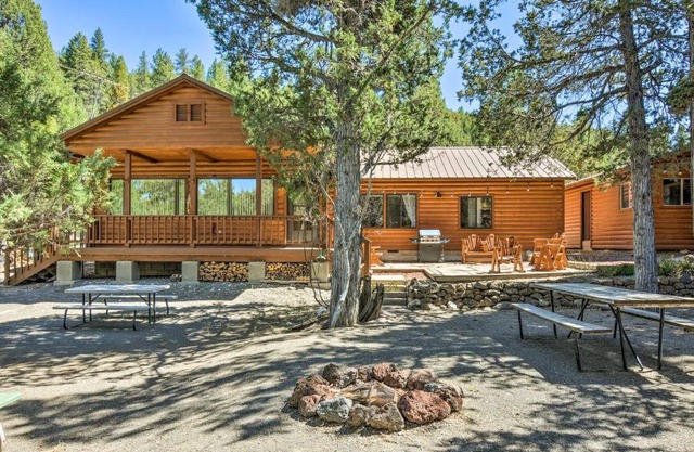Hatch Retreat with Deck, Grill and Creek Access!