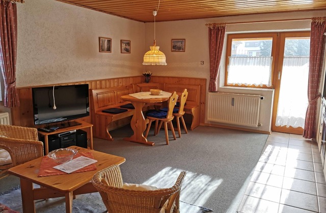 Haus Haidweg Wohnung 3 - 2 Zimmer, ca. 50 qm für 2-4 Personen im 1. Obergeschoss mit Balkon