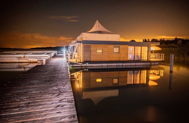 Hausboot für 5 Gäste mit 45m² in Klitten