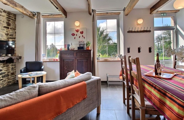 Haven of peace, ideally located to shine in Trégor and Argoat