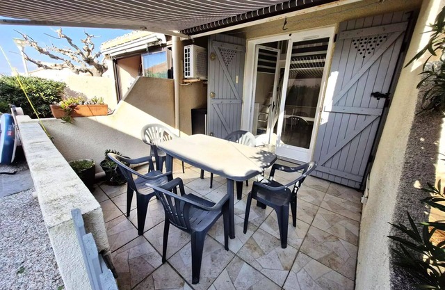 Hawaii Residence 1 - VILLA T1 MEZZ 4 sleeping accommodations PORT LEUCATE. Ref: 7H1 444