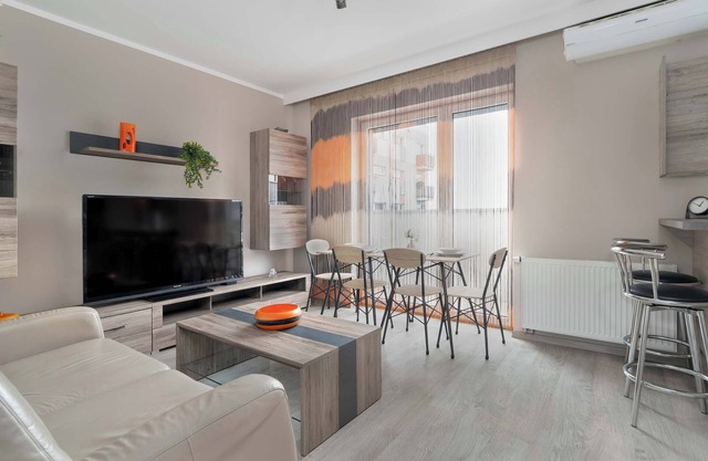 Hawelańska 6A | Poznań | Spacious Apartment with Parking&AC