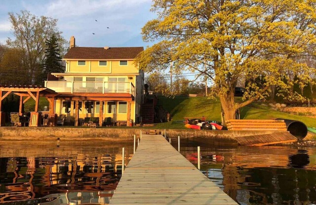 Hayes Hideaway, The Perfect Lakeside Getaway