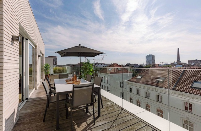 Heart of Ghent: Stylish with Terrace & Parking