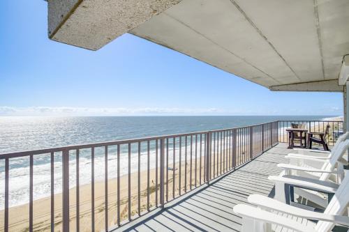 Heated Pool and Views Beachfront Ocean City Gem