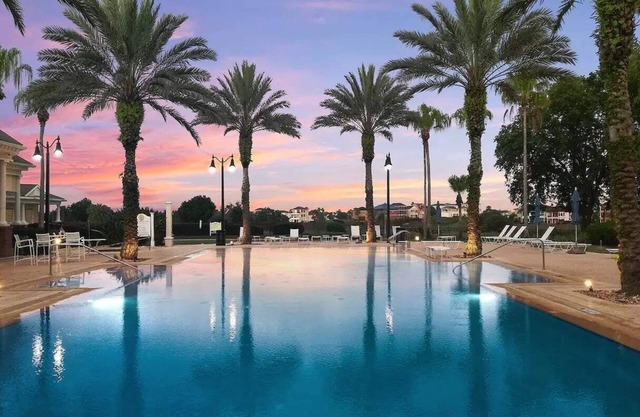 Heated Pool/Spa, Golf Course, Reunion, 8mi Disney