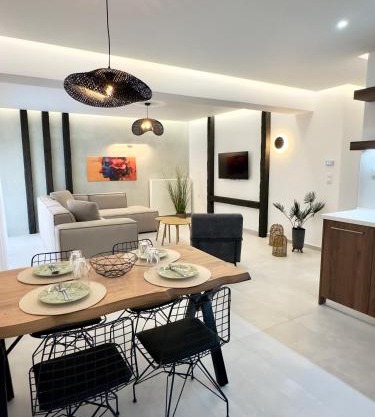 Hermes Luxury Apartment